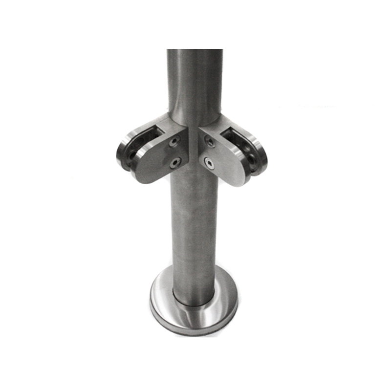 Słupek narożny z czterma uchwytami 980mm