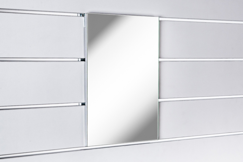 Lustro poziome na Spacewall